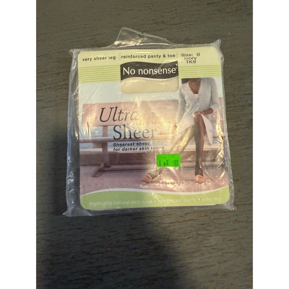 No nonsense Ultra Sheer Pantyhose Ivory Size B Reinforced Panty Toe Italy